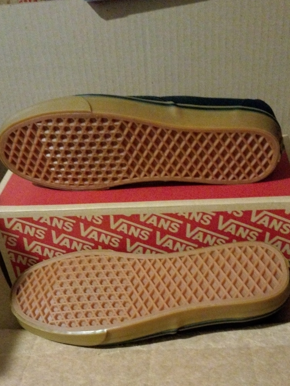 Vans Men’s Authentic Black/Black/Gum - Picture 4 of 4
